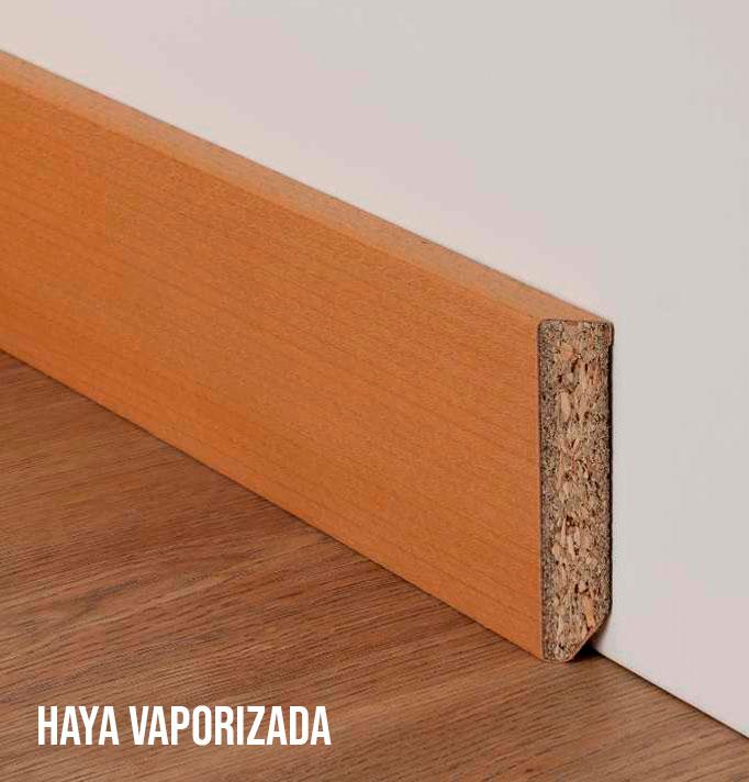 Rodapié rechapado en hoja natural barnizado en tablero perfil - Imagen 3